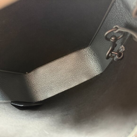 The absolute coolest Balenciaga Tool 2.0 S crossbody/everyting bag!  NWOT - Picture 16 of 16